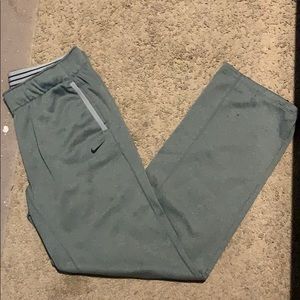 Small Nike sweatpants